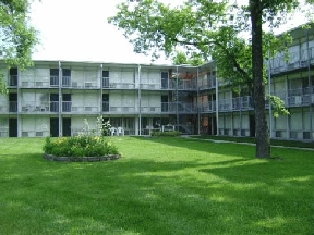 Cabana Club Apartments Image 7