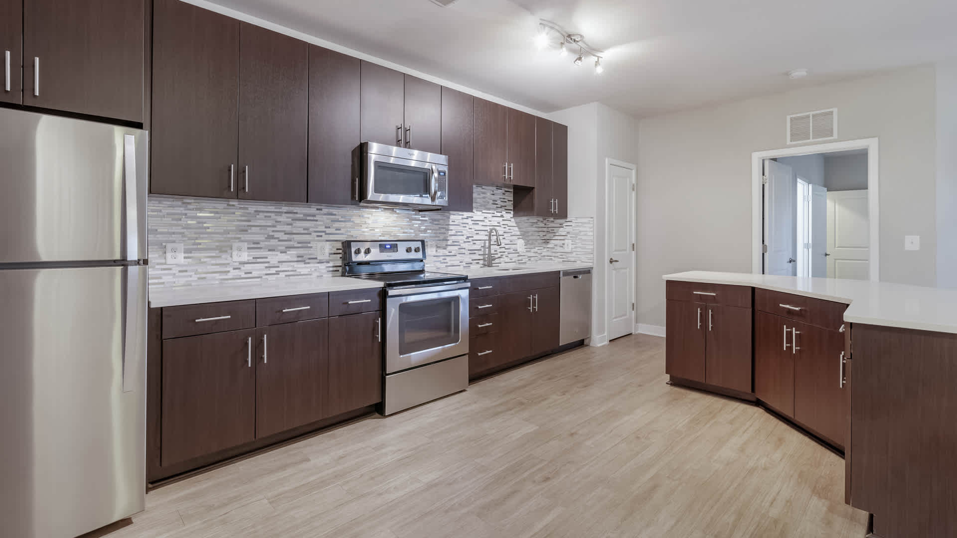 Radiant Fairfax Ridge Image 6