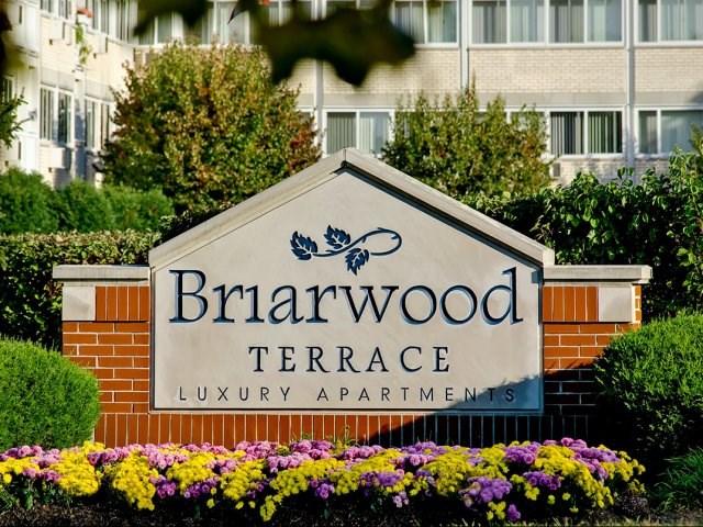 Briarwood Terrace Apartments Image 3