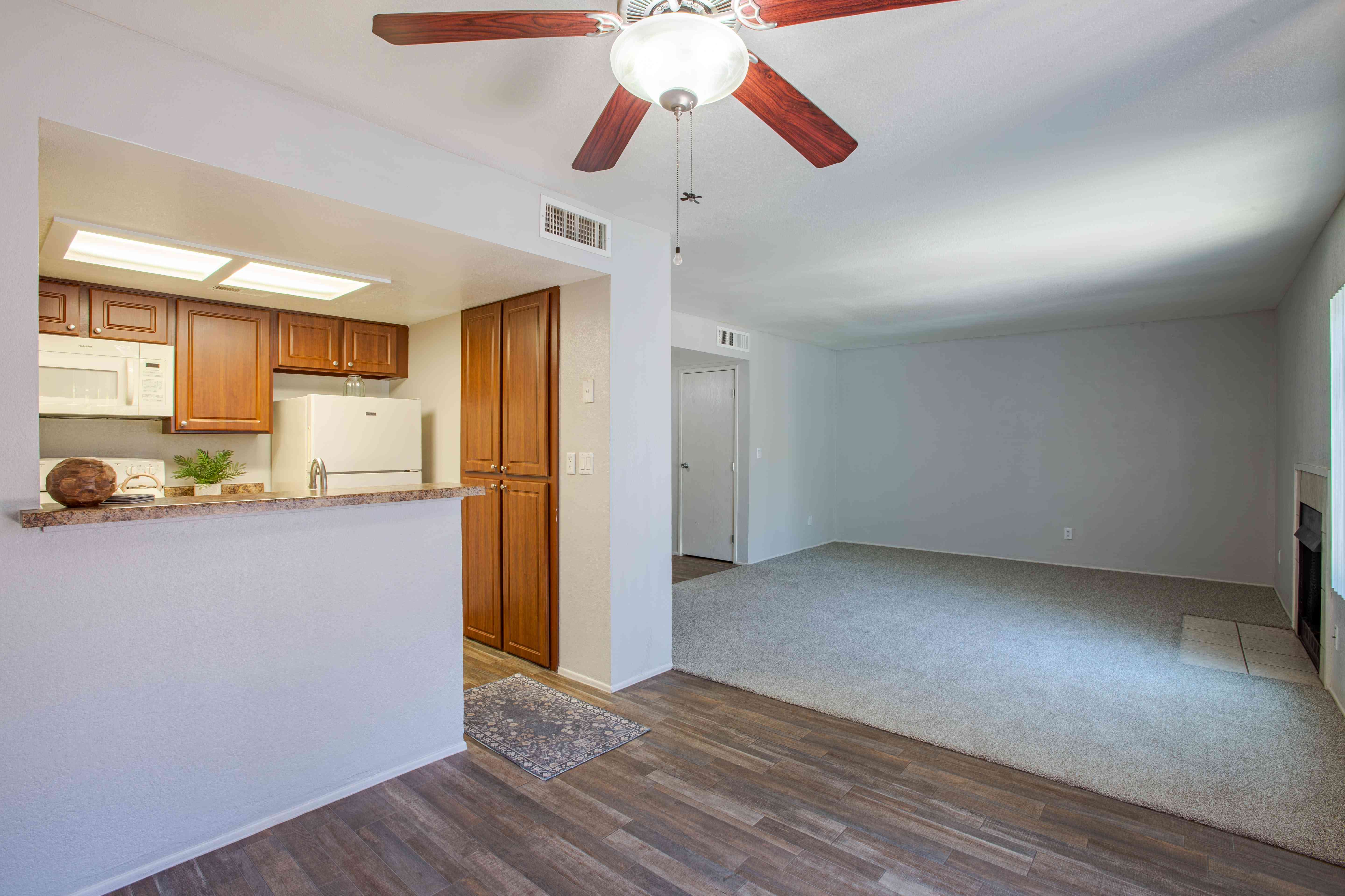 Peak at Oro Valley Image 17