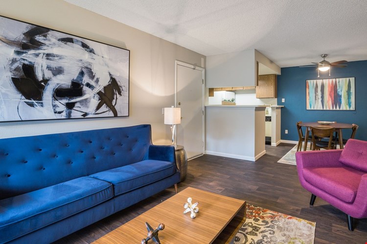 Reflections At Cherry Creek Apartments Image 11