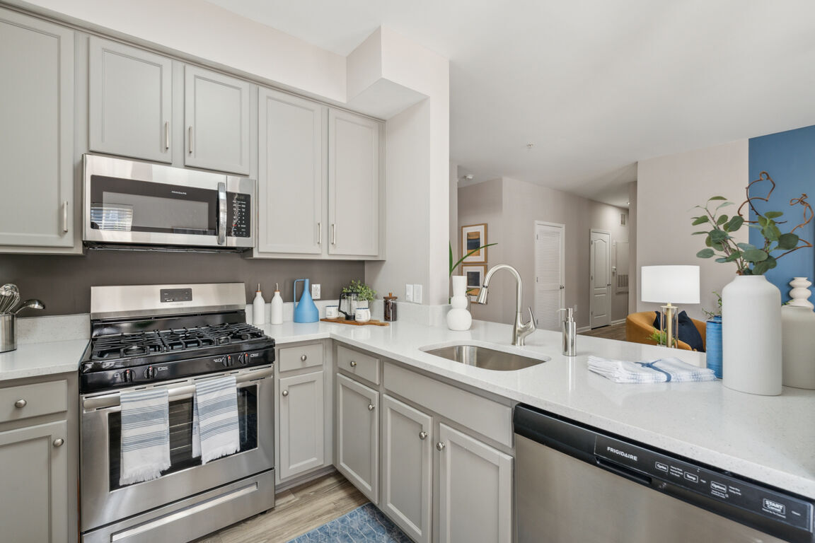 Riverside Station Image 1