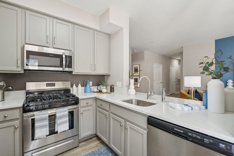 Riverside Station Image 1