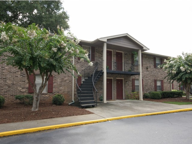 Southern Oaks Image 1