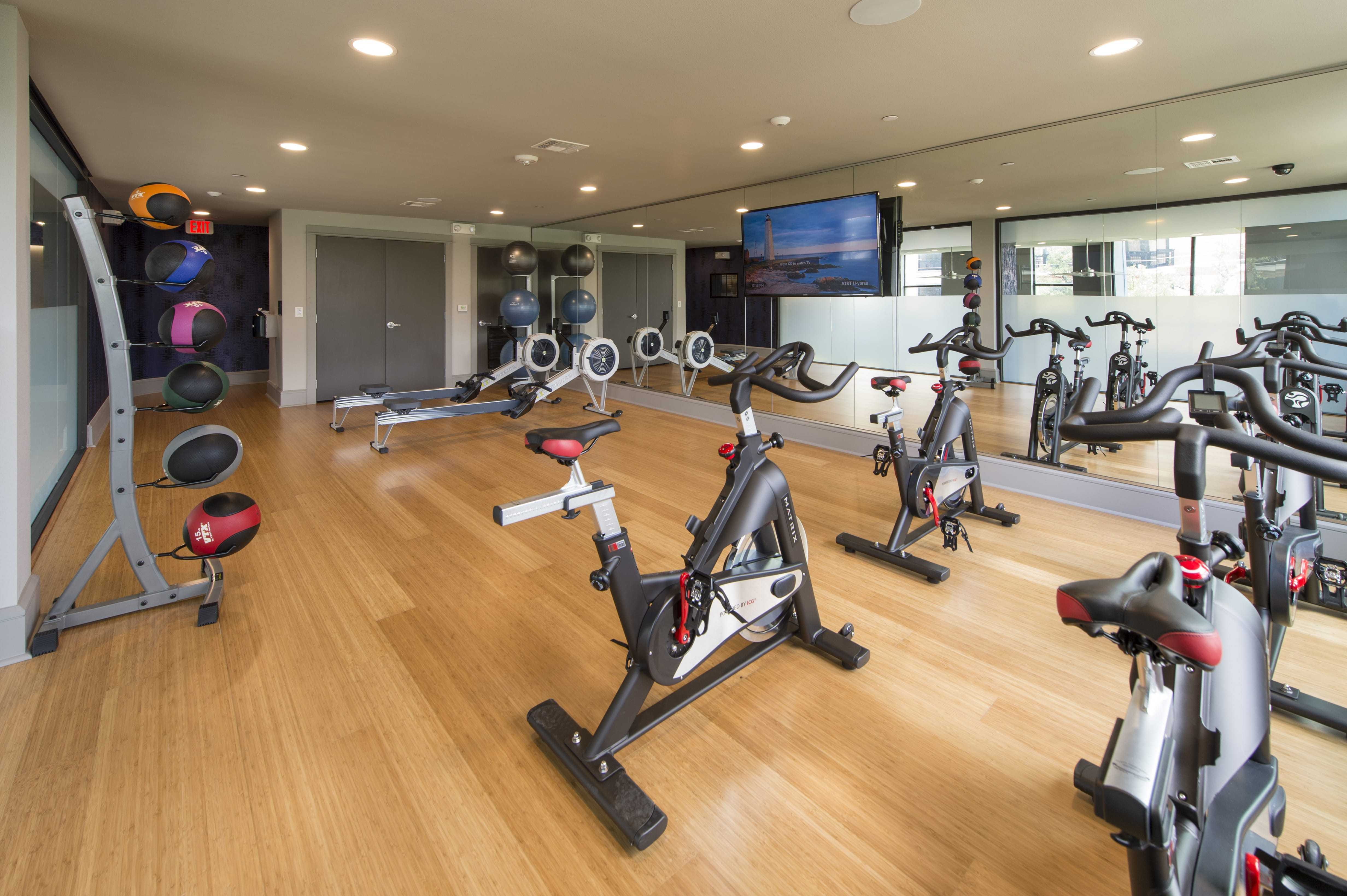 Pearl @ the MIX Image 28