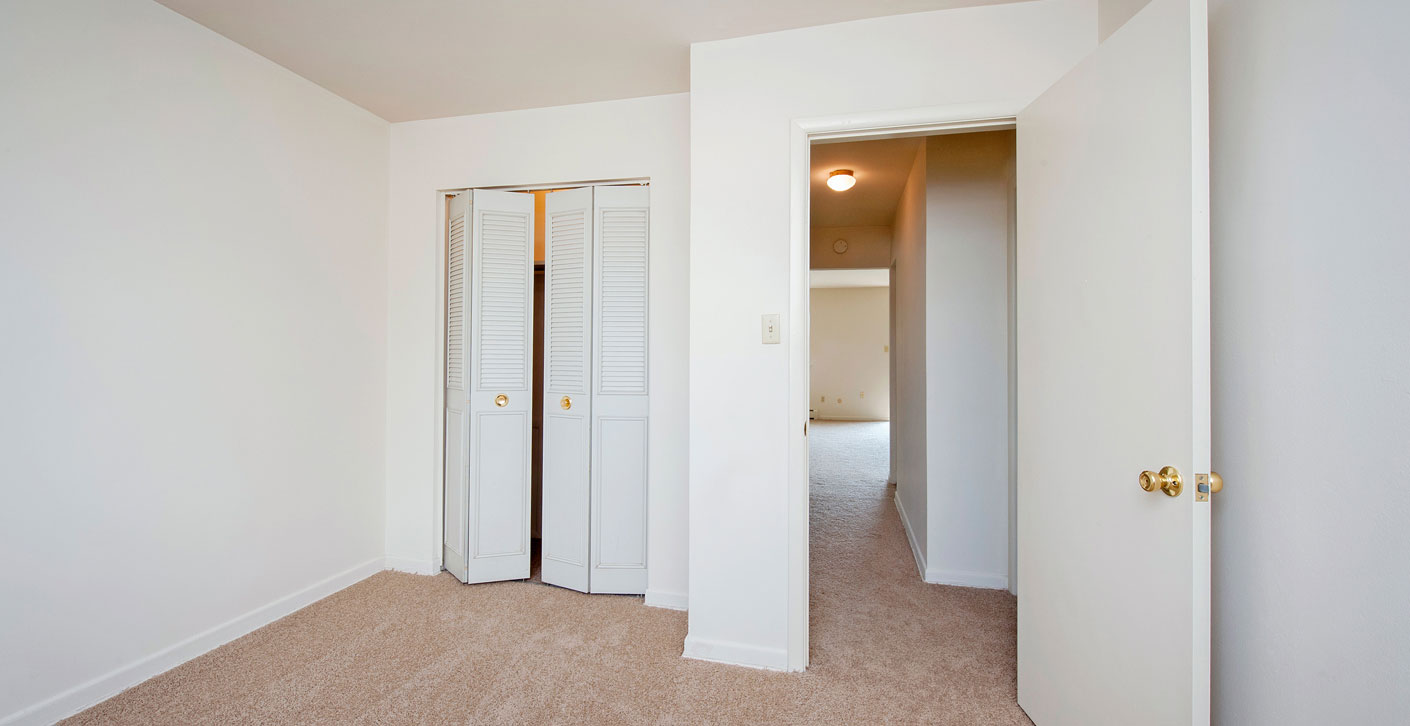 Sherwood Town and Country Apartments Image 6