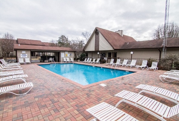 Woodbrook Apartments Image 2