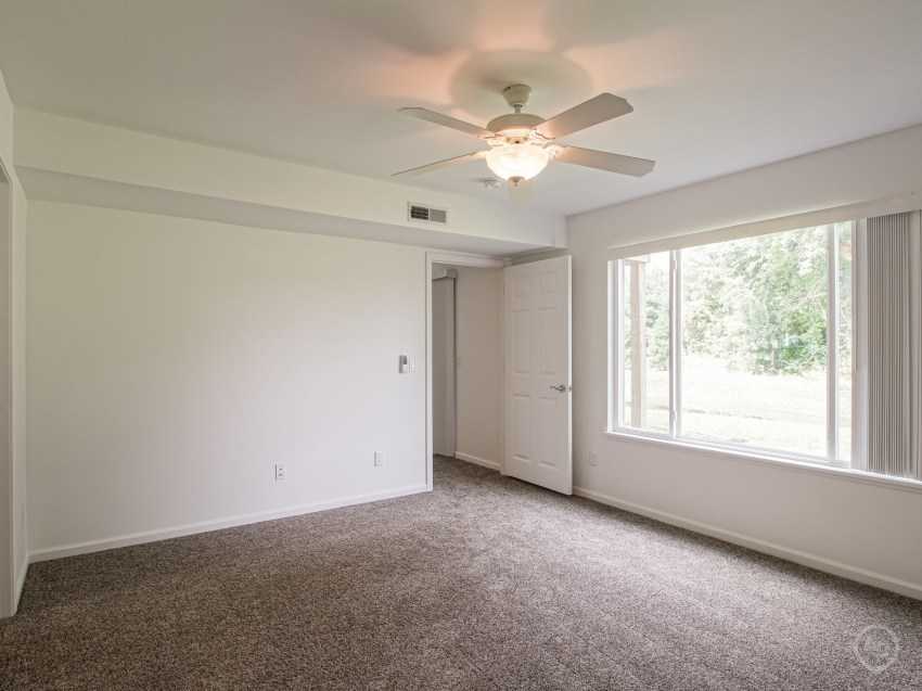 Keystone Lake Apartments Image 20