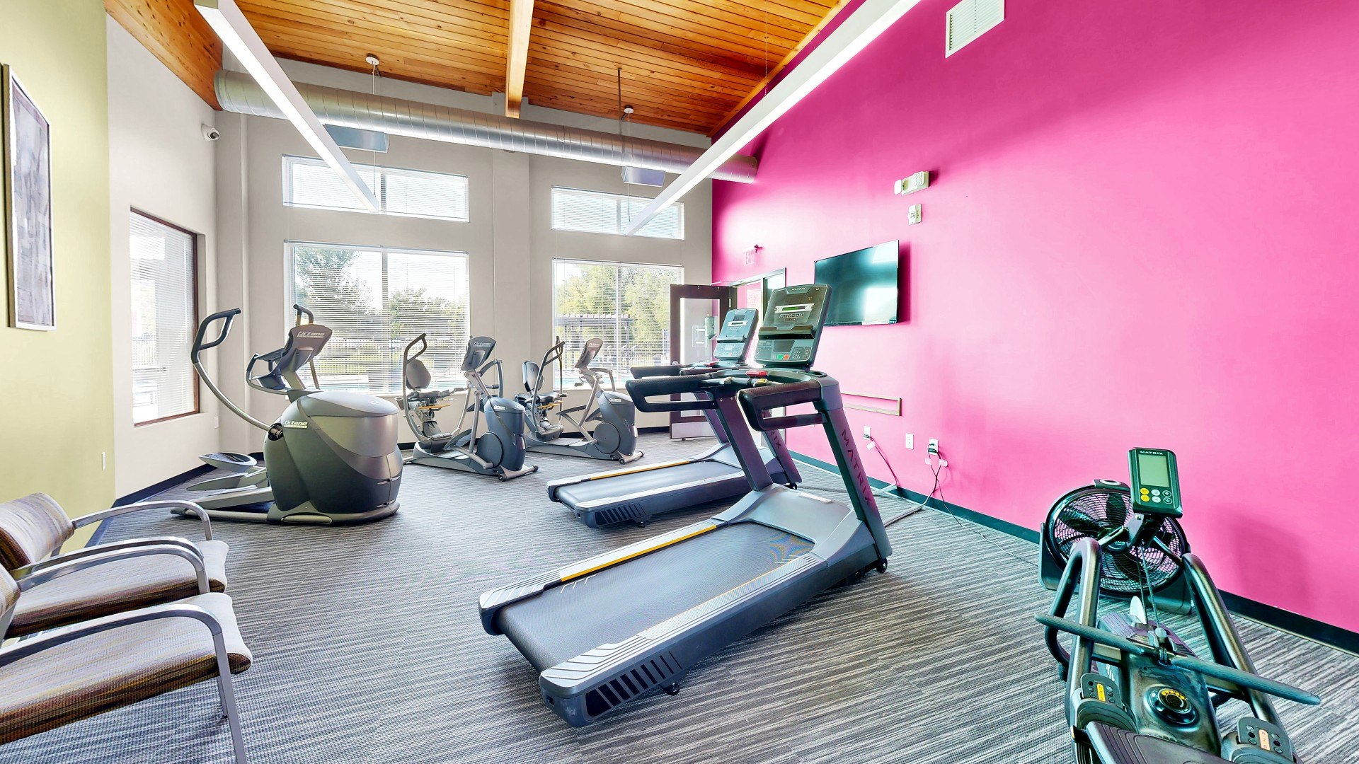 Shoreview Grand Image 16