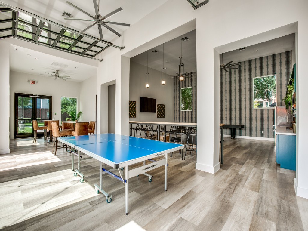 Aventura on Briar Forest Image 34