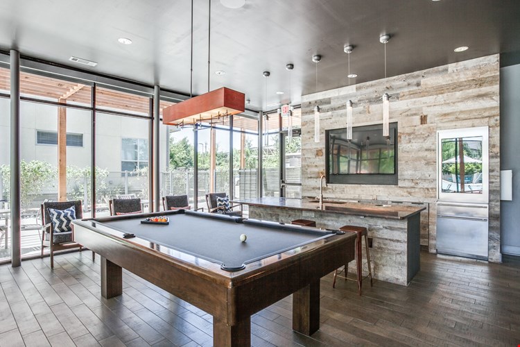 Yorktown Luxury Apartments Image 13