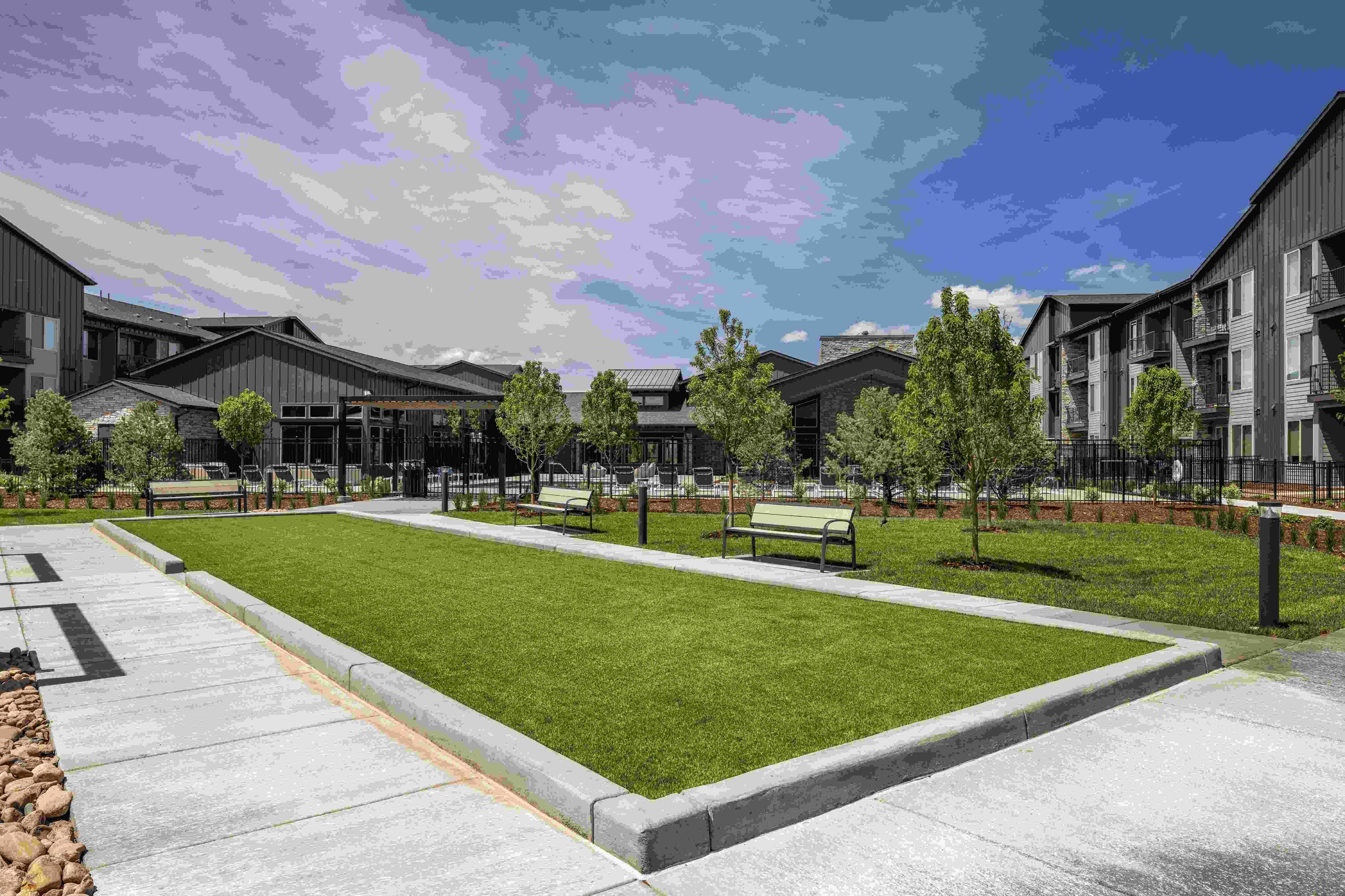 Aura Crossroads Image 31