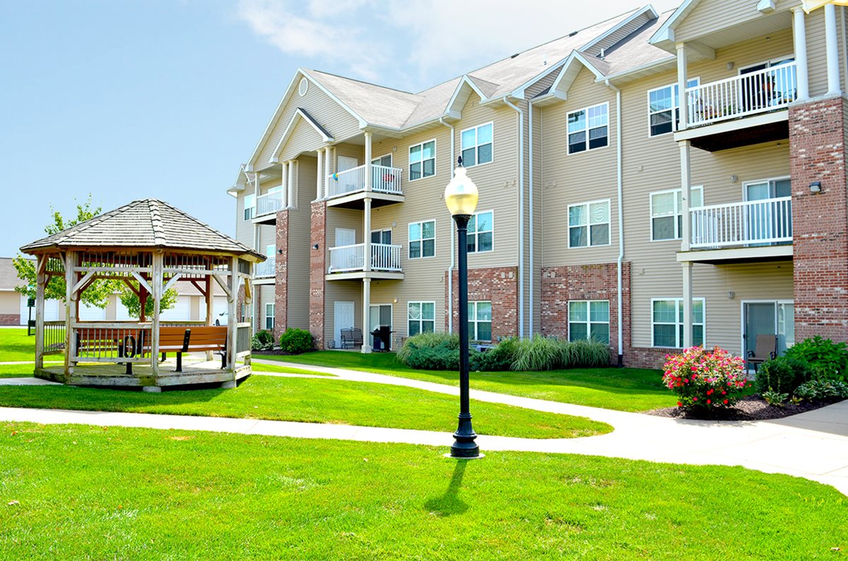 Villas at Crystal Lake Image 4