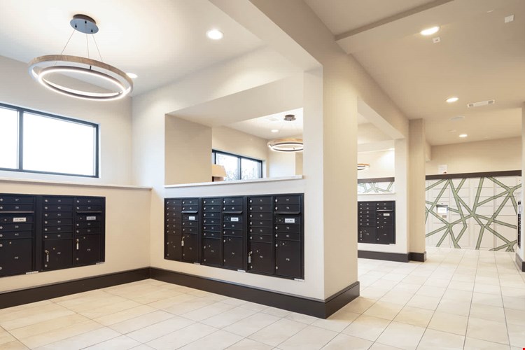 Olivian at the Realm Image 26