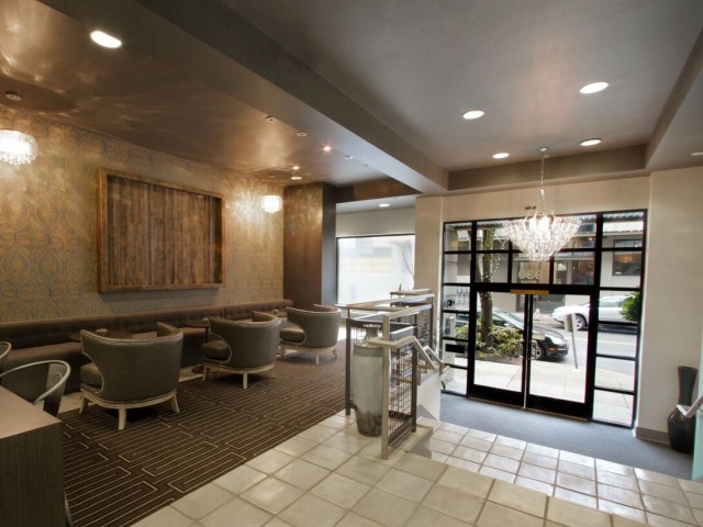 Kearney Plaza Image 4