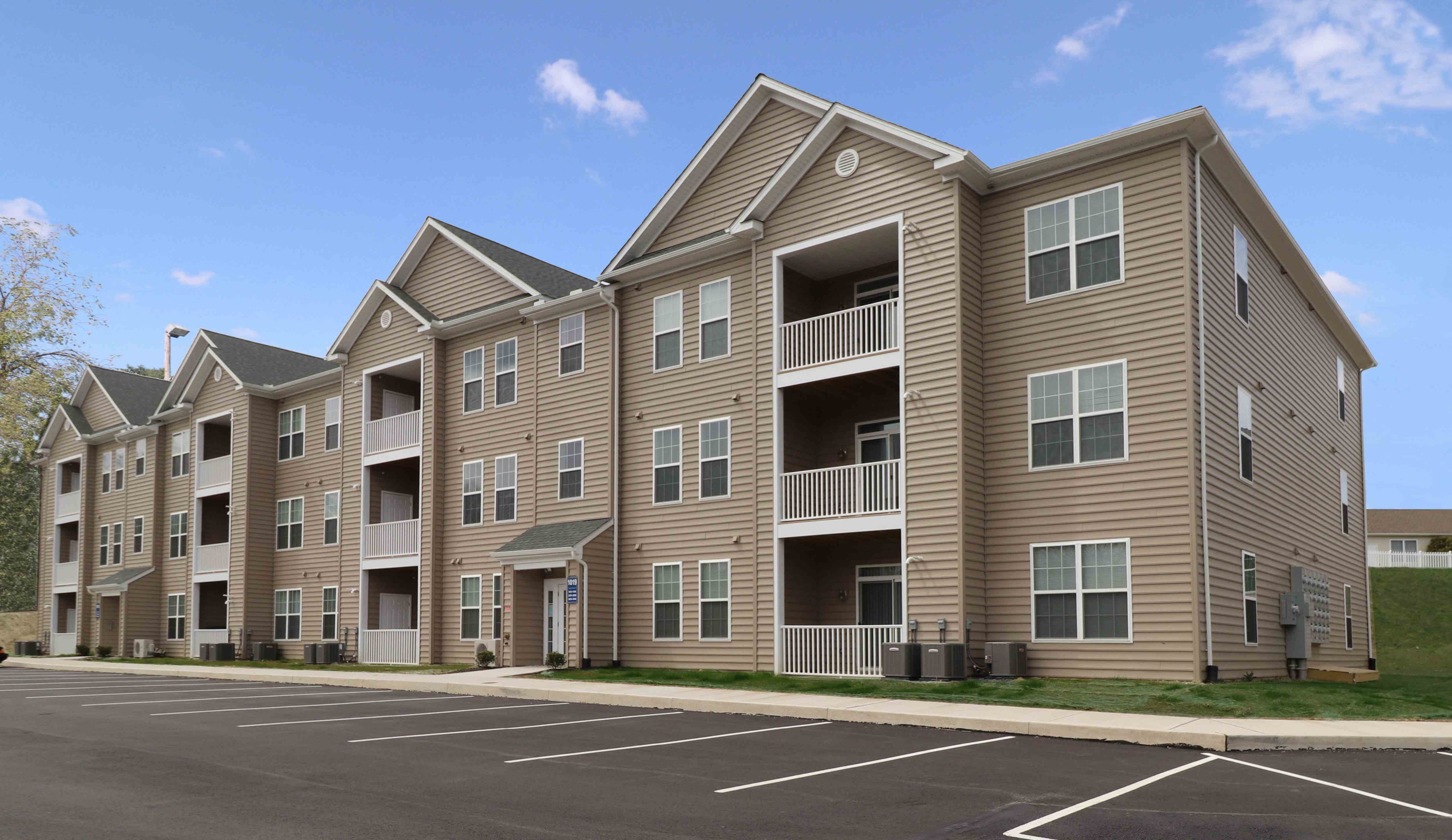 Lexington Commons Image 1