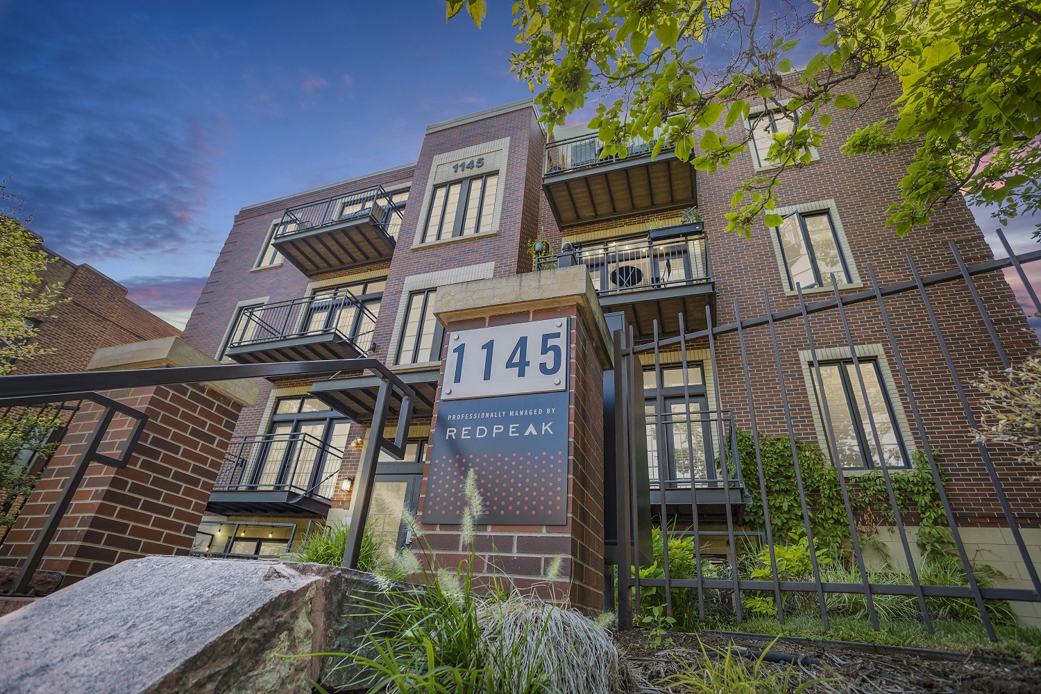 1145 & 1153 Ogden Image 4