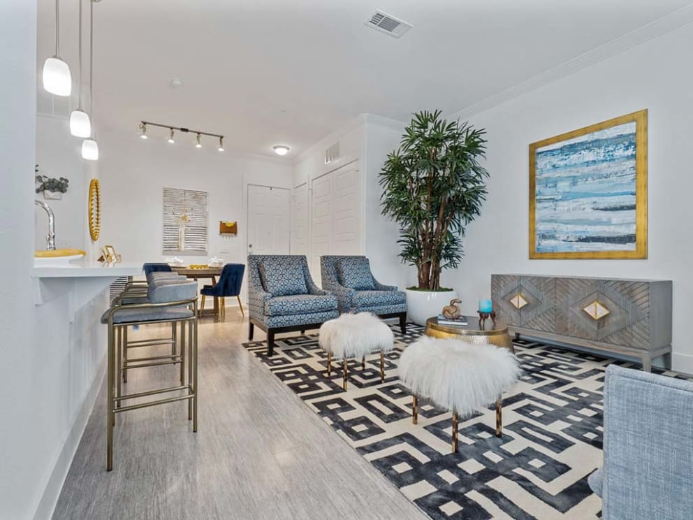 Reveal on the Lake   Image 7