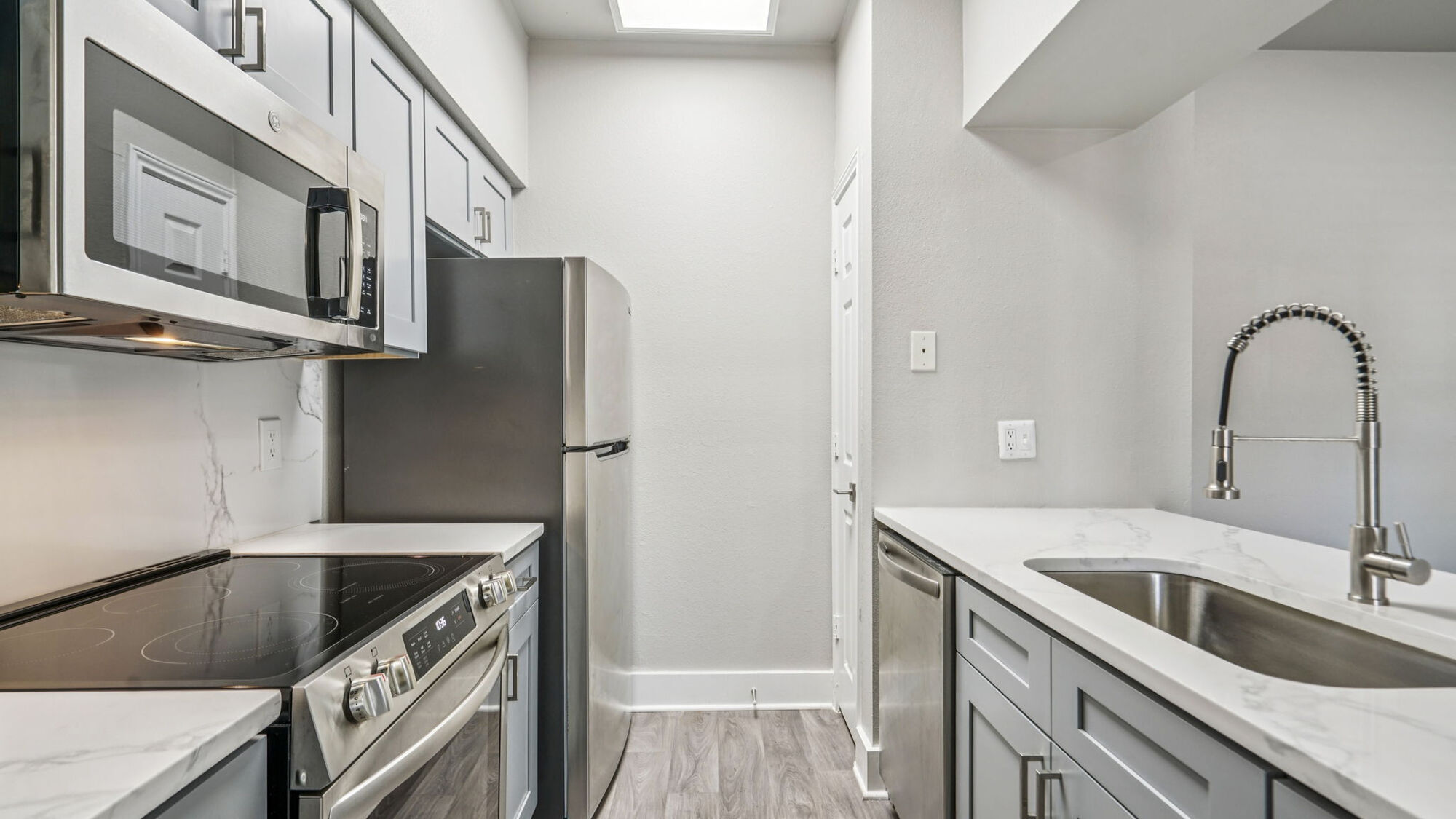 Larkin Apartment Homes Image 100