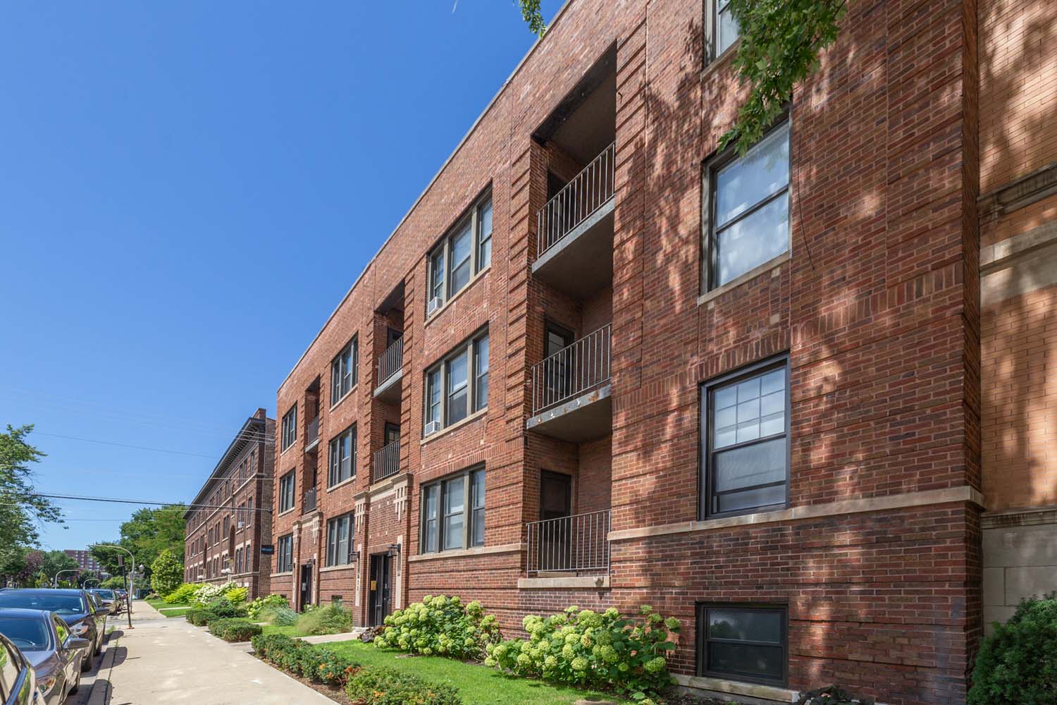 1018 E 54th Street Image 1