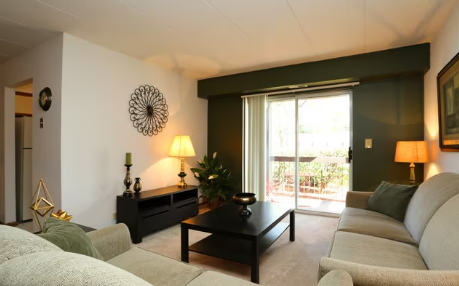 Orchard Lakes  Image 5