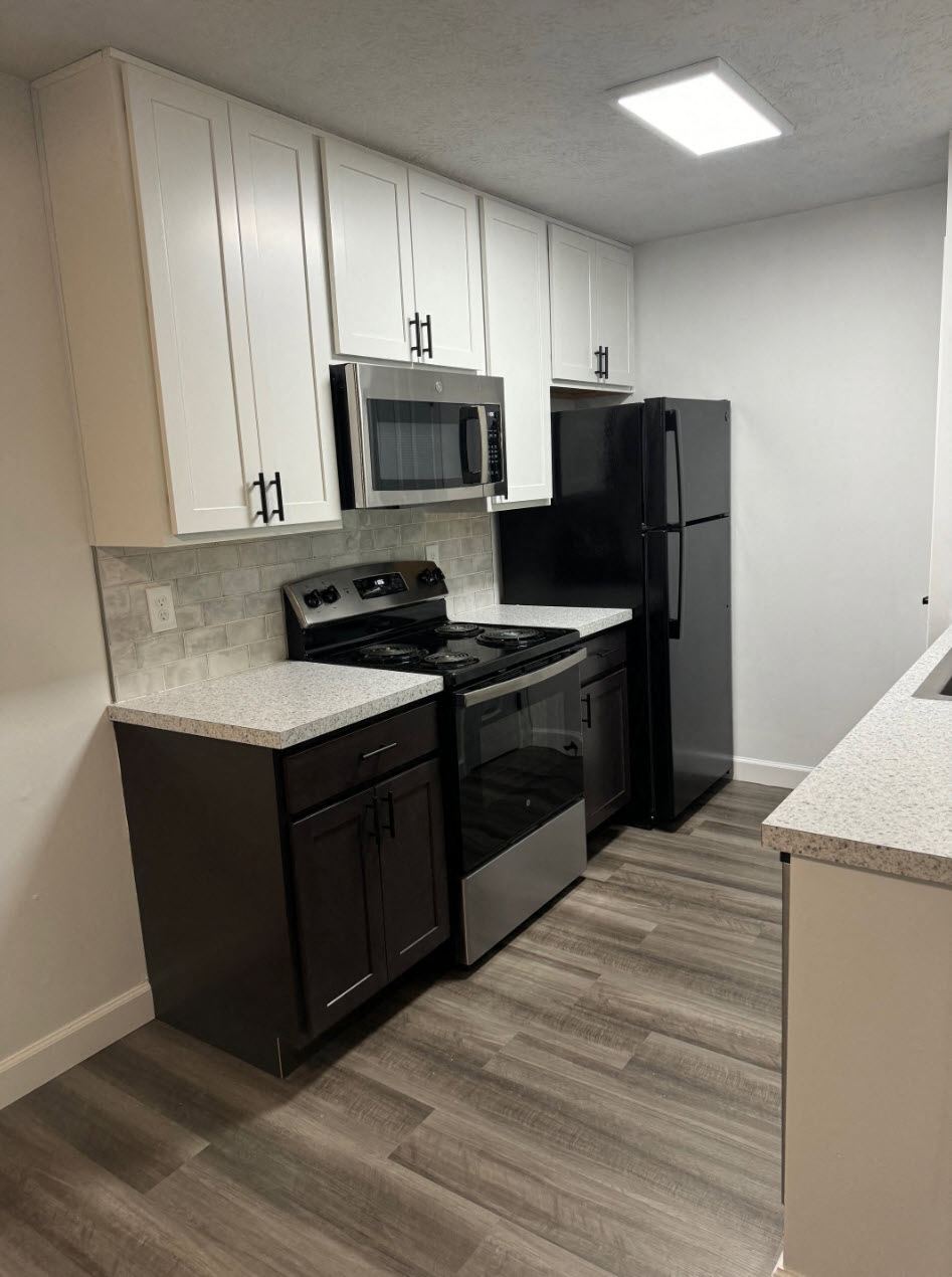 Hilltop Apartments Image 11