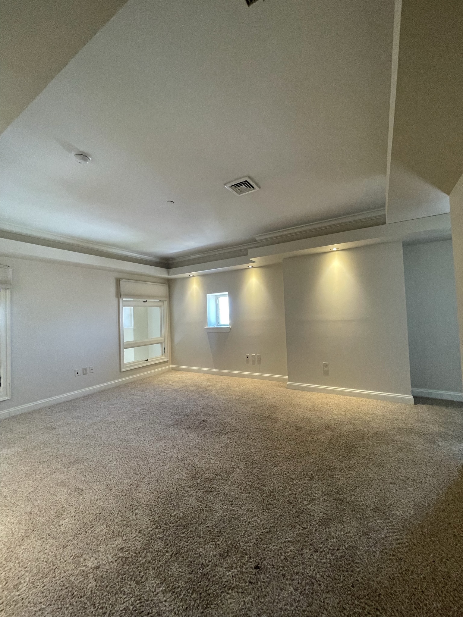 The Apartments at Charles Plaza Image 17