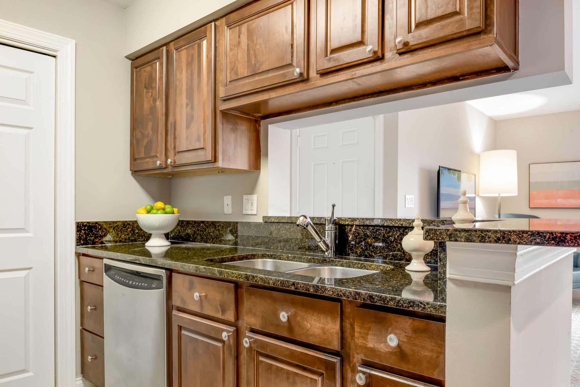 Mizner Court Image 43