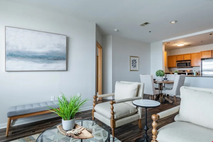 Bayshore Place Image 6