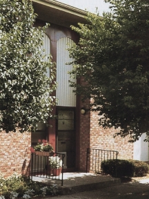 Woodview Plaza Image 1