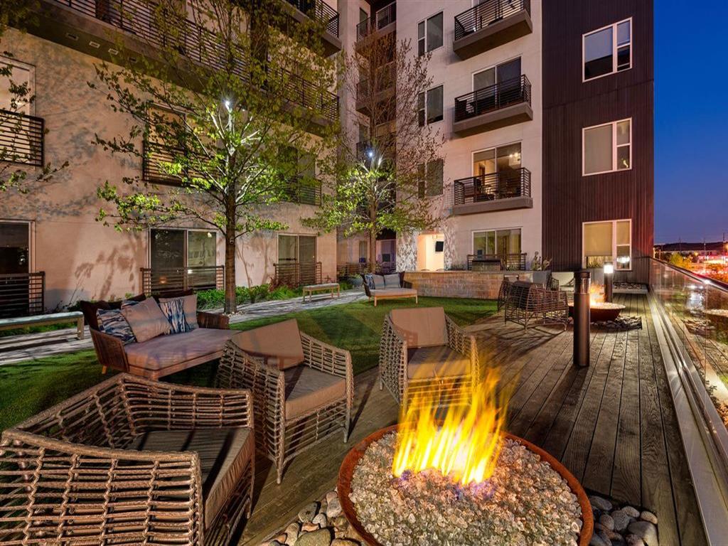 Lyra on McKinney Image 22