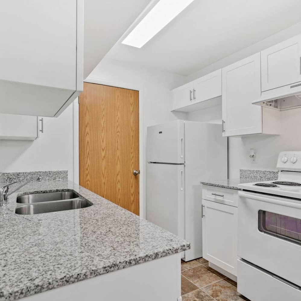 Lincoln Park Apartments Image 10