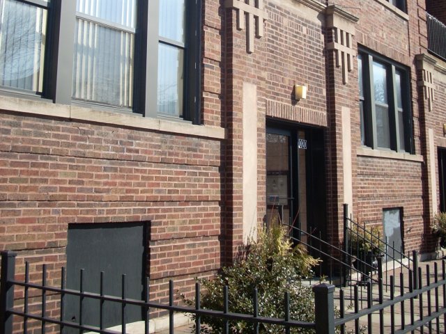 1018 E 54th Street Image 2