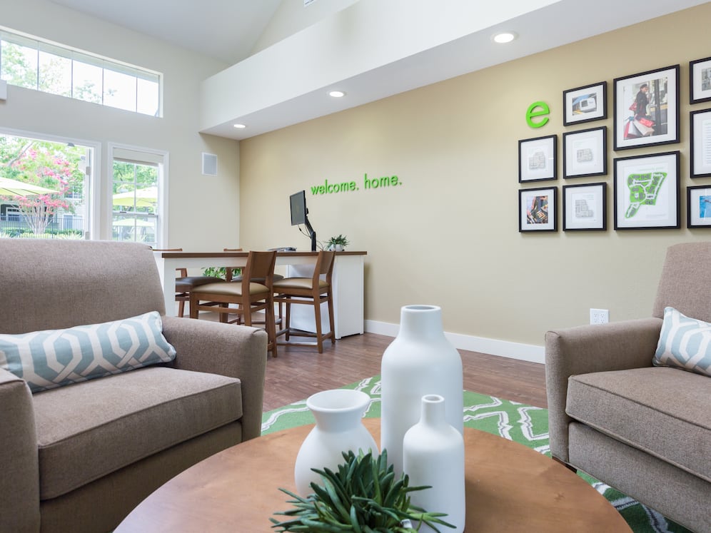 Leasing center