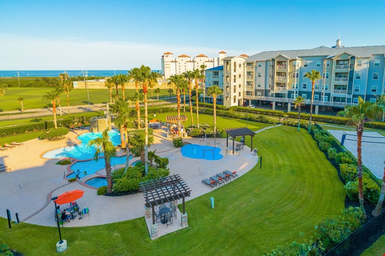 The Club of the Isle Image 11