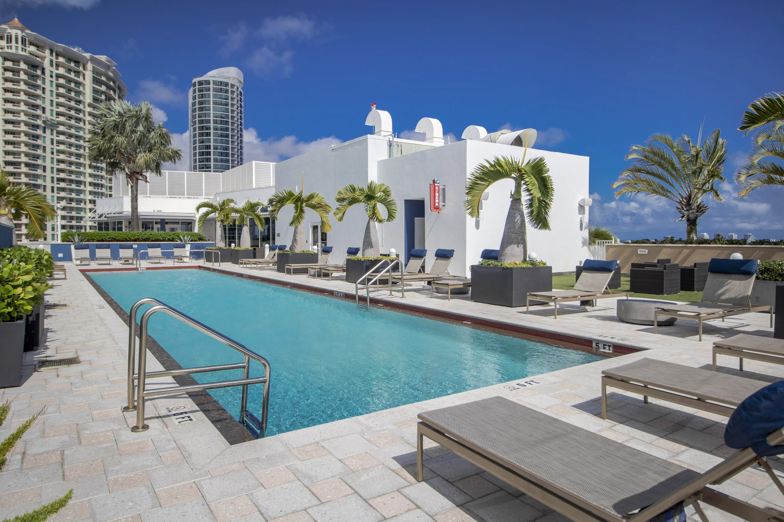 High Rise luxury rental apartments overlooking the New River in Fort Lauderdale, Florida near Las Olas Blvd.