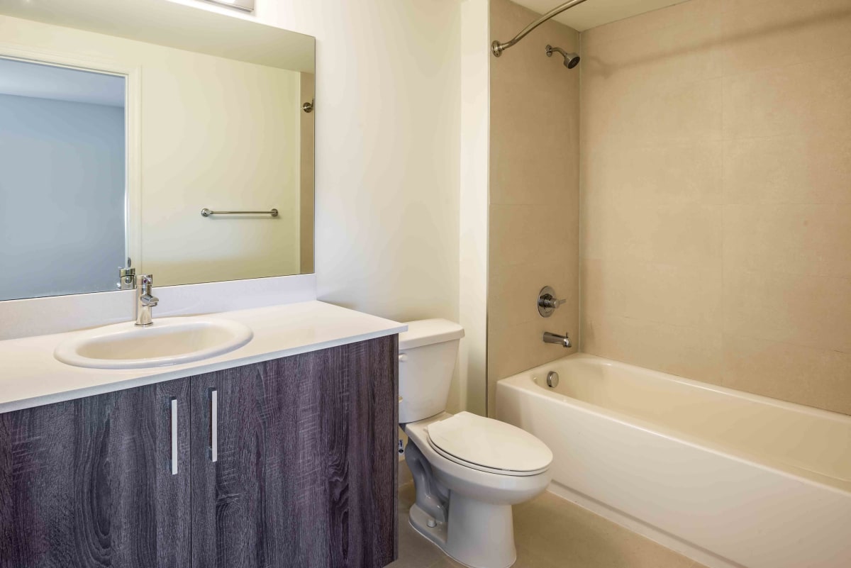 Riverview One Apartments Image 15