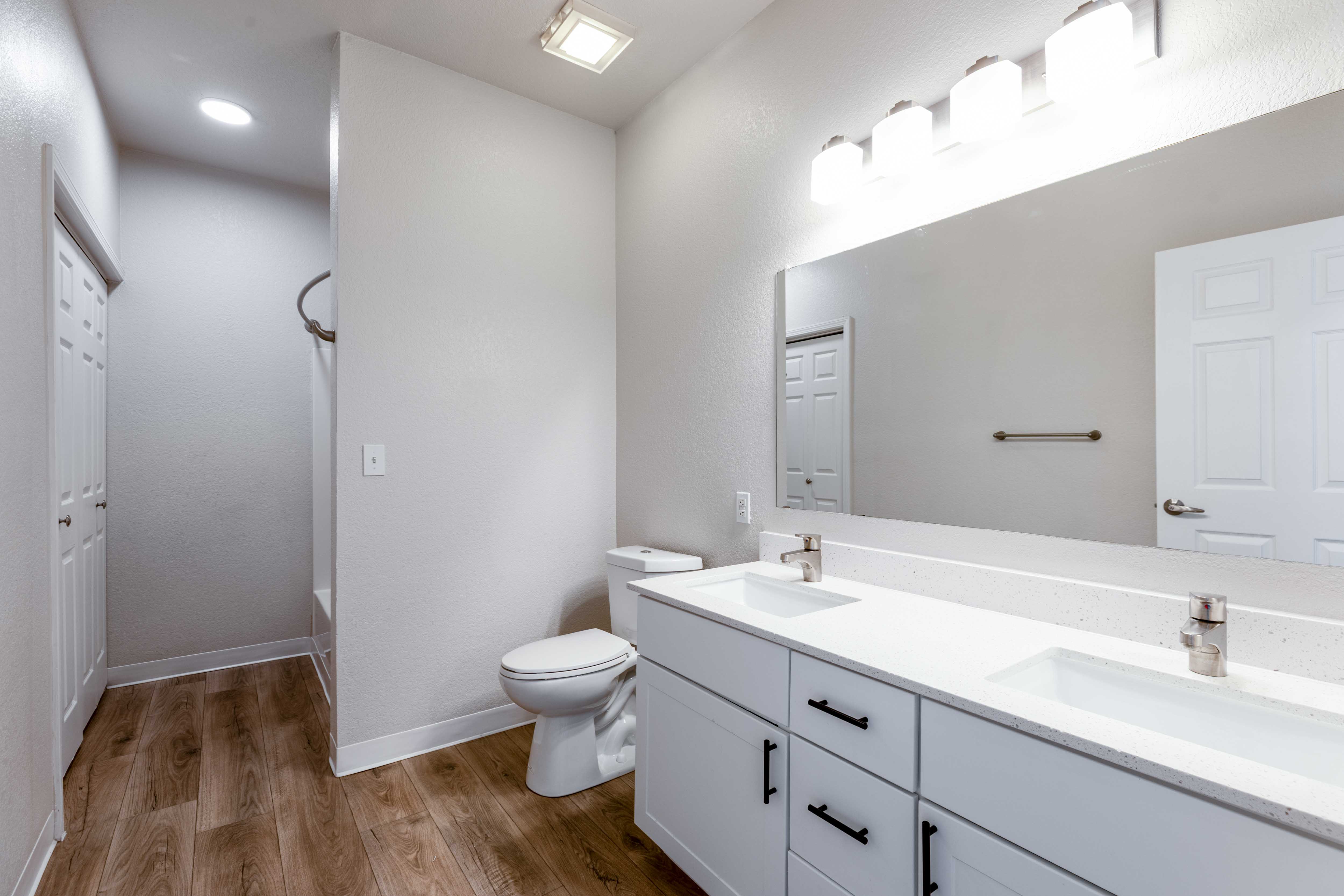 Pavilions at Silver Sage Apartments Image 34