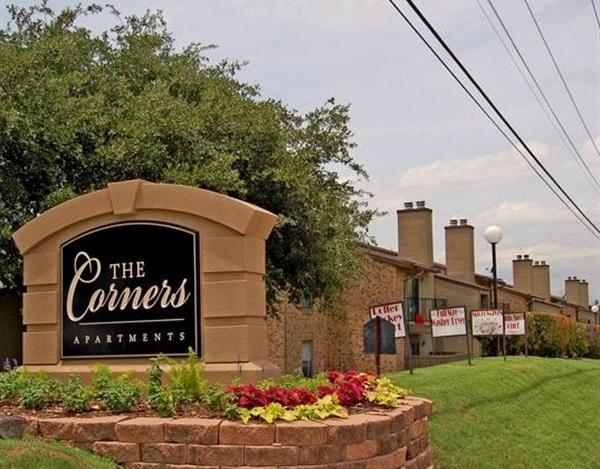 The Corners Apartments Image 16