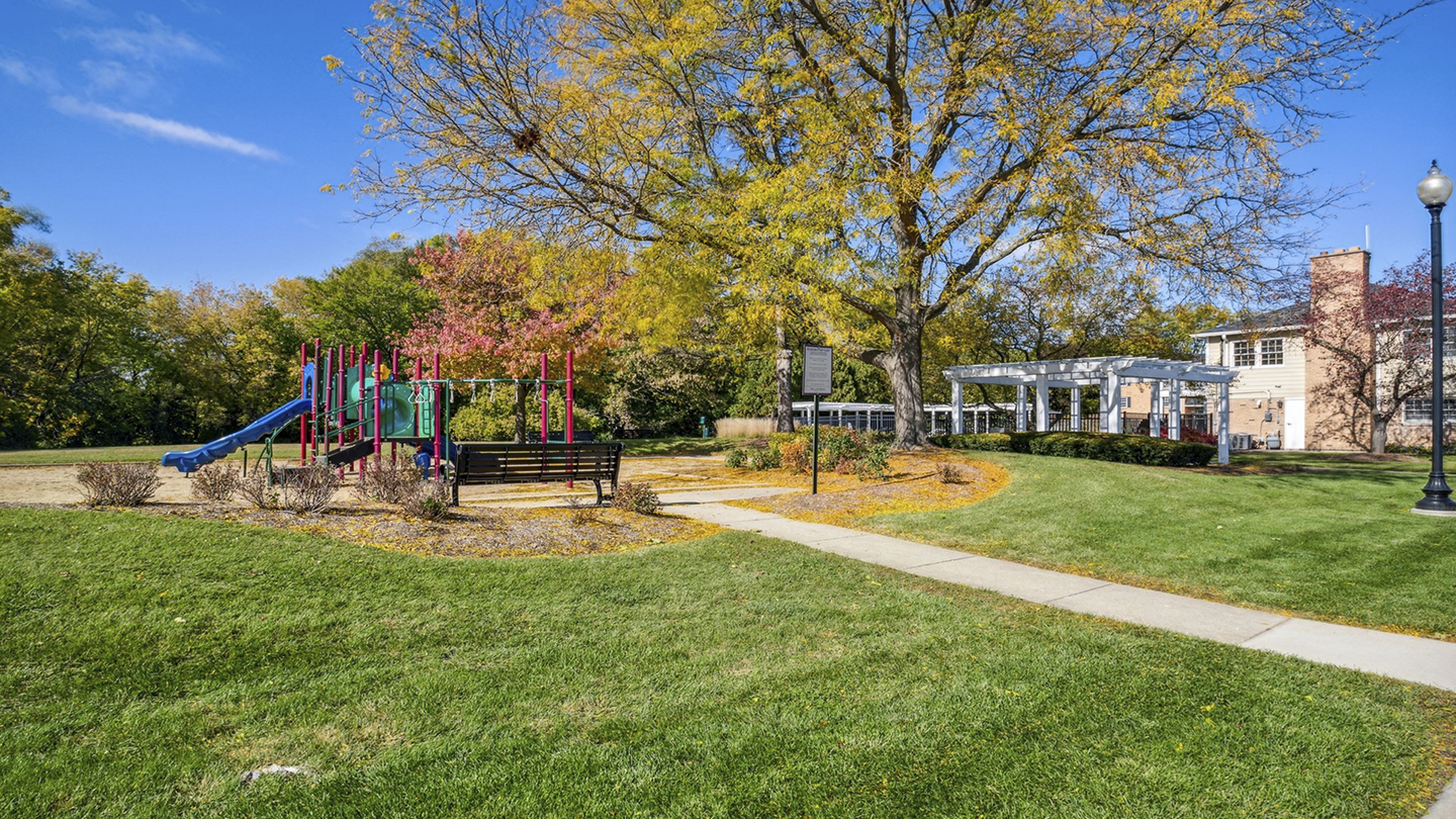 Willow Bend Apartments Image 3