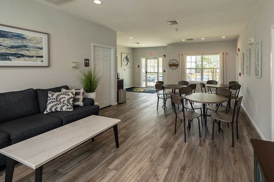 The Summit at Owings Mills Apartments Image 2