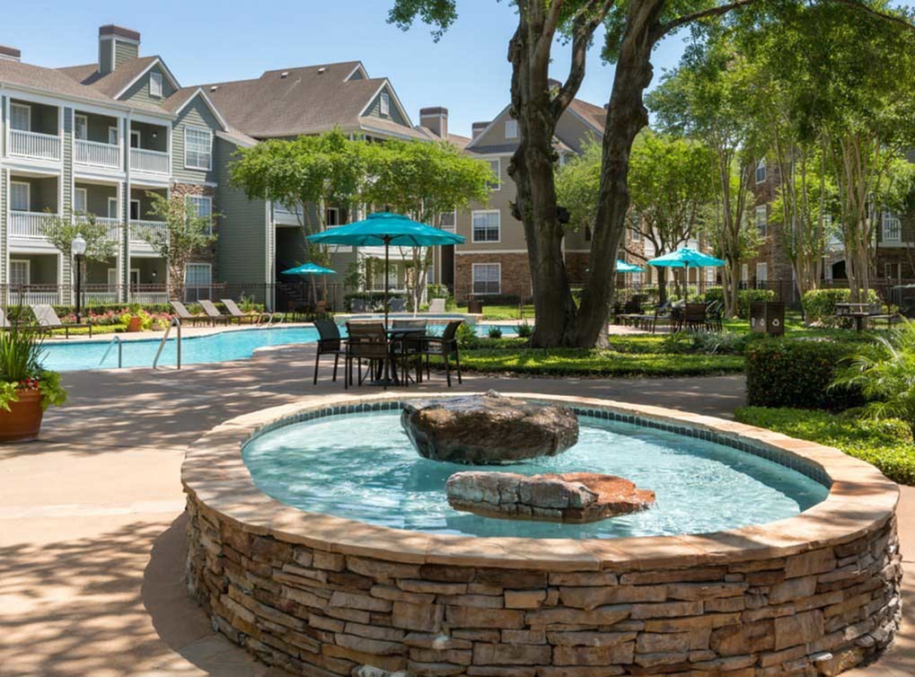 AMLI on Eldridge Parkway Image 6