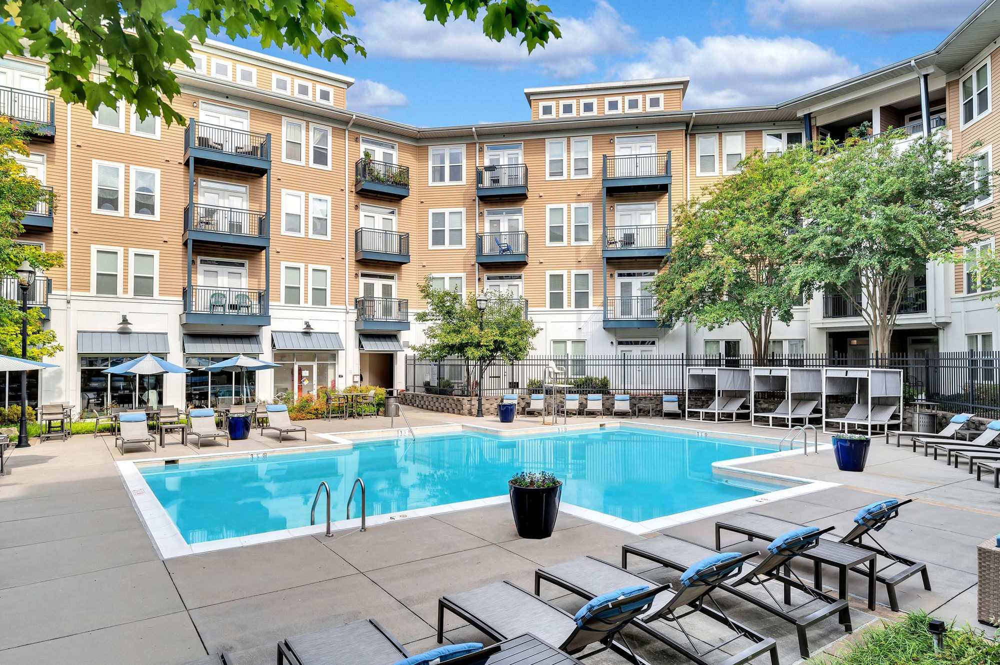 Camden Monument Place Image 20