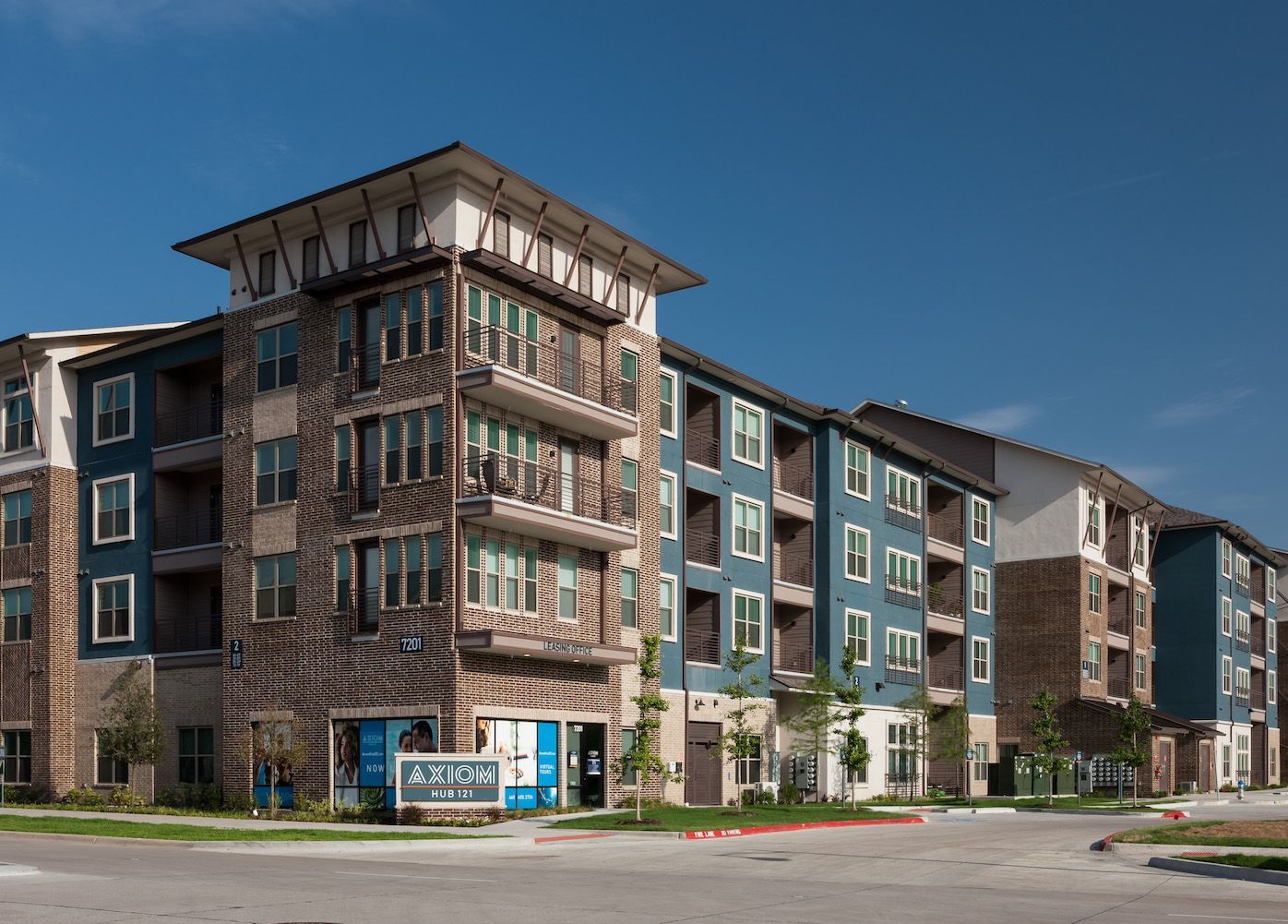 Axiom HUB 121 Image 3