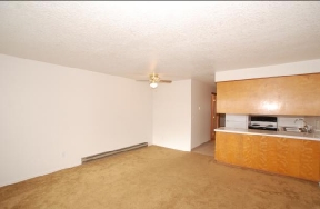 Greenwood Manor Image 7