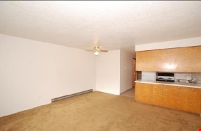 Greenwood Manor Image 7