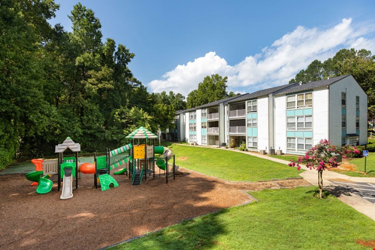 Georgian Oaks Image 2