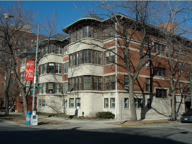 5337 S Hyde Park Boulevard Image 2