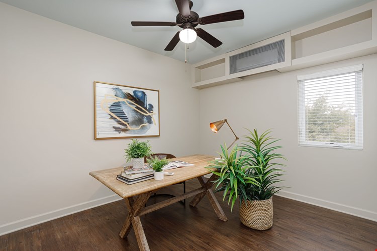 Village Green Hills Image 5