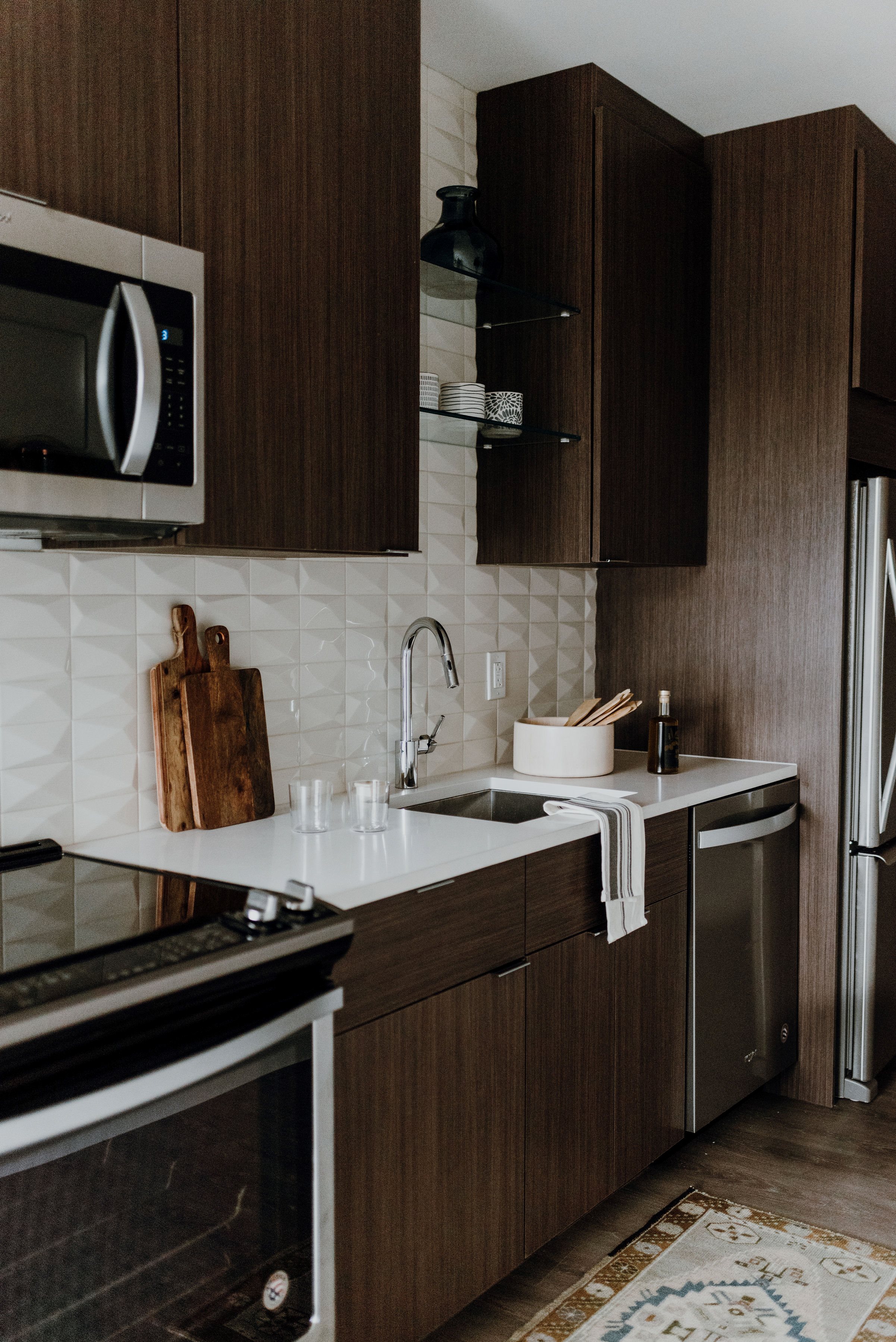 Upstairs at Van Aken Image 7